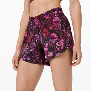 Lululemon Women’s Tracker Shorts – Multicolor Floral Print – Size 4